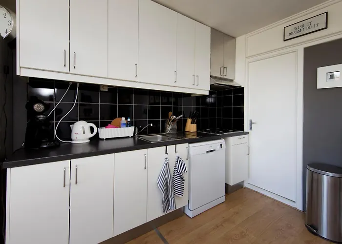 Appartamento Chapeau Apartment *