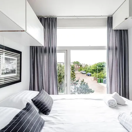 Chapeau Apartment דירה *